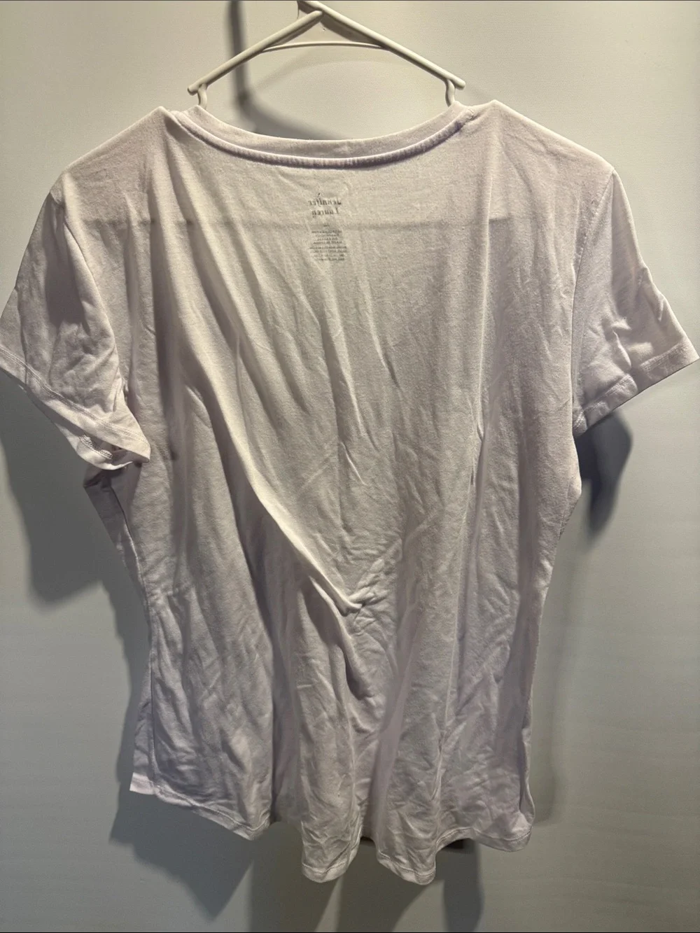 Jennifer Lauren Women's Scoop Neck Tee in White Size: XL